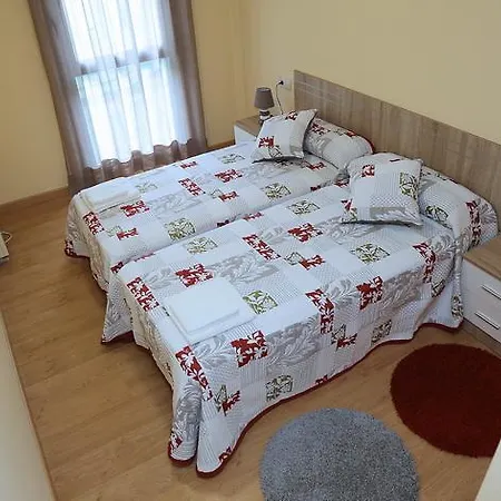 Alojamiento Caldas De Reis ゲストハウス カルダス・デ・レイス