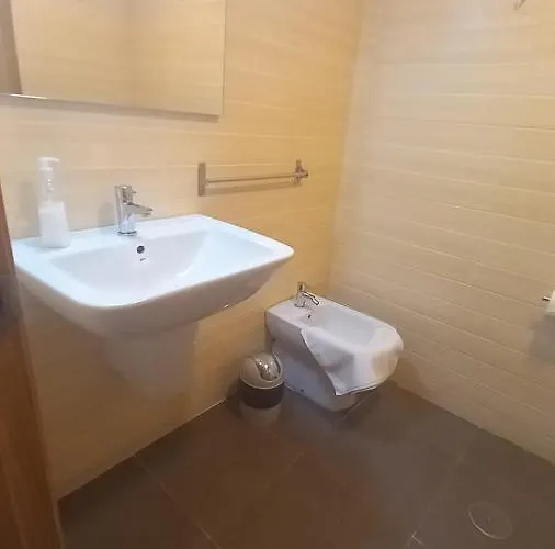 게스트하우스 Alojamiento Caldas De Reis 3*